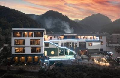 考生曝数百人订考研酒店被骗，谁来负责？