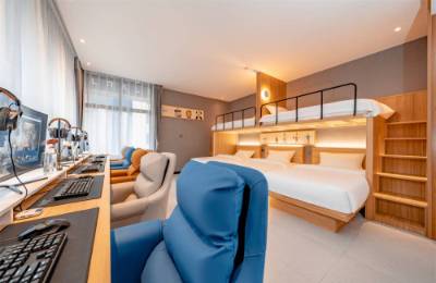 电竞与网咖产业的生死竞速，“住宿+”还是“氛围感”？