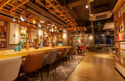 揭秘 400 家酒店 OTA 稳居 4.8 分的运营密码：从标杆案例学细节心法