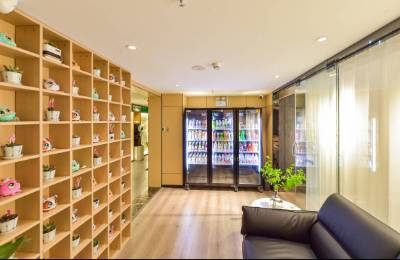 痛惜香港火灾罹难者 | 酒店行业：安全警钟长鸣，执业底线不可破